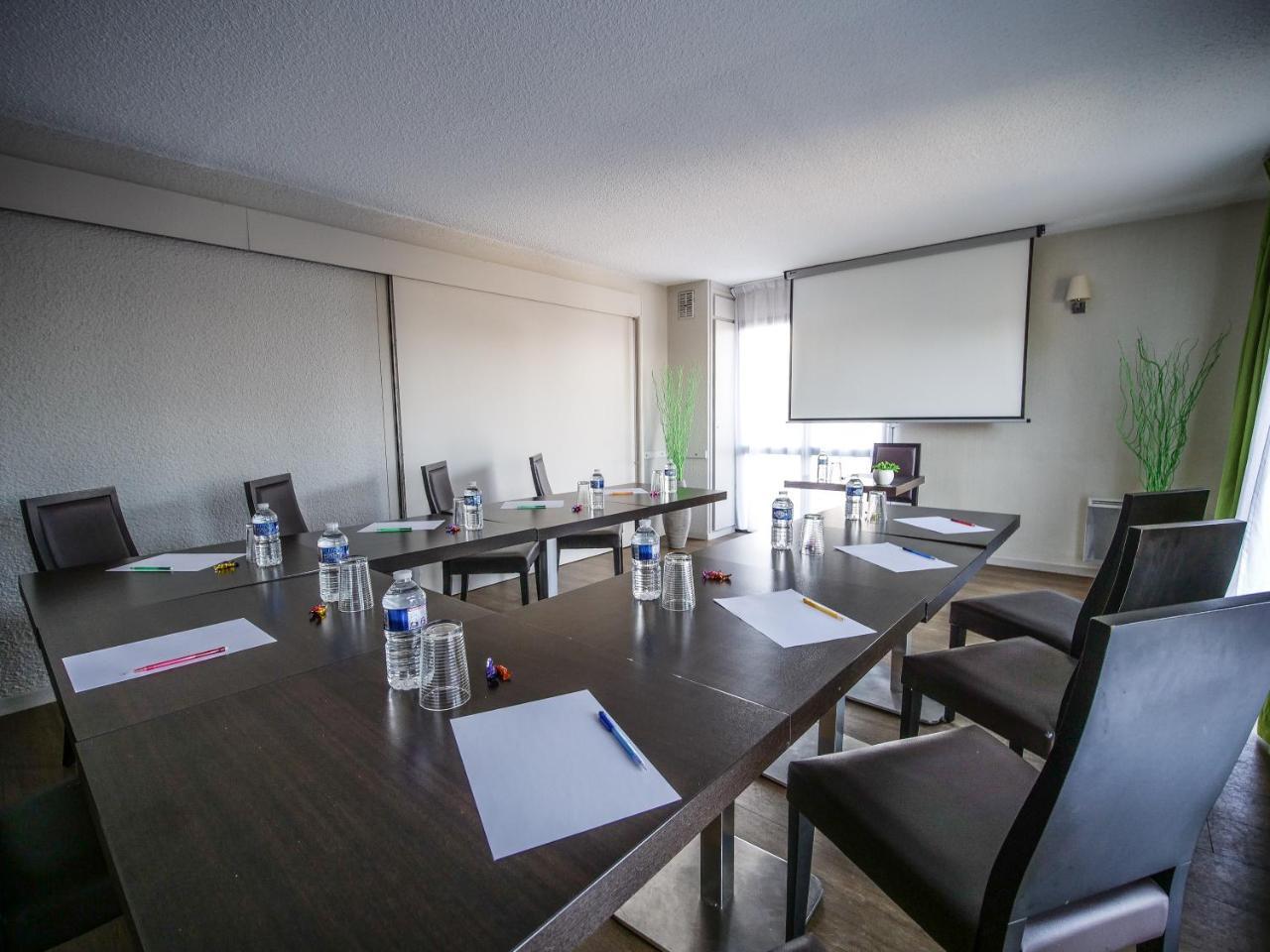 Hotel Inn Design Resto Novo Лангр Екстериор снимка